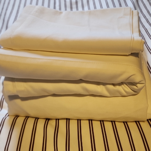 Signature Hemmed Sheet Set - TXL BOLL & BRANCH. - Picture 5 of 8
